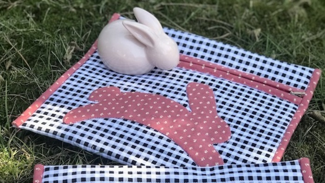 Rabbit zipper pouch